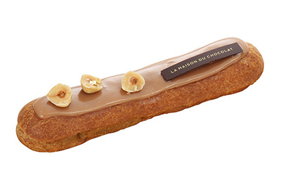 ラ・メゾン・デュ・ショコラの冬限定「エクレール プラリネ」アーモンドとヘーゼルナッツを贅沢に