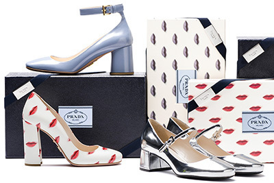 プラダがパンプスのメイド・トゥ・オーダーを東京・大阪・広島で実施 - プリントやリボンでカスタマイズ