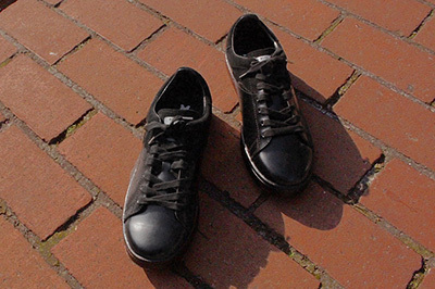 ミハラ ヤスヒロ「スニーカーショップ」