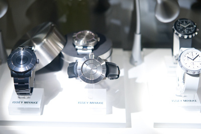 イッセイ ミヤケ ウオッチ・プロジェクト 10年の歴史を振り返るアーカイブ展
