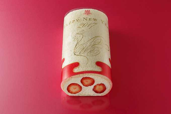 アンリ・シャルパンティエから、新年を祝う紅白の「いちごロール」 | 写真