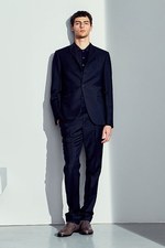 ボッテガ・ヴェネタ17年メンズプレフォールコレクション - 幾何学柄のスーツを上品にカジュアルダウン｜写真22