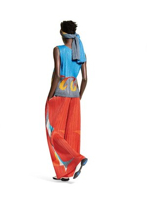 プリーツ プリーズ イッセイ ミヤケ(PLEATS PLEASE ISSEY MIYAKE) 2017年春夏ウィメンズコレクション  - 写真10