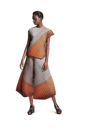 プリーツ プリーズ イッセイ ミヤケ(PLEATS PLEASE ISSEY MIYAKE) 2017年春夏ウィメンズコレクション  - 写真15