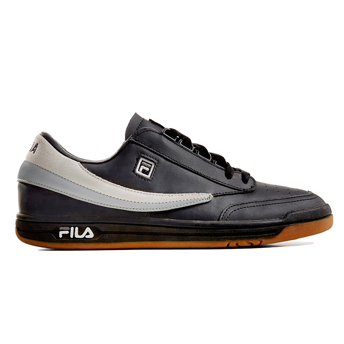 ゴーシャ ラブチンスキー、FILA&Kappaとのコラボウェアをドーバー銀座 