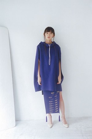 ハトラ 17年春夏コレクション 隠すこと の既成概念を壊して新たなステップへ ファッションプレス