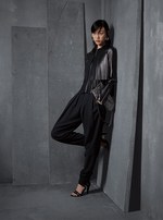 マイケル・コース コレクション 17年プレフォール 、グラマーなシルエットとメンズライクなディテール｜写真29