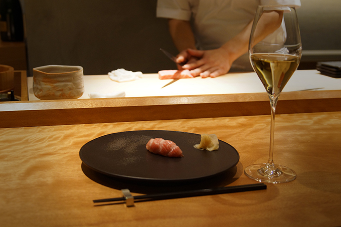 鮨レストラン「銀座 815」銀座にオープン - ミシュラン星付きの鮨を英国王室御用達シャンパンと供に | 写真