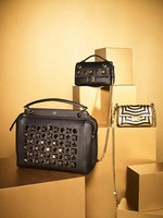 フェンディ(FENDI) ドットコム ピーカブー｜写真1