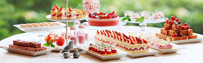 帝国ホテル 大阪で苺スイーツのビュッフェ開催、定番ショートケーキやミルフィーユなど50種類のメニュー | 写真