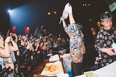 「マグロハウス」六本木「SIX TOKYO」