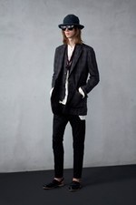 様々な表情を秘めた、"今、着たい服" - UNDERCOVERISM(アンダーカバイズム) 2012年春夏コレクション｜写真2