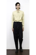 80年代の雰囲気をミックスしたエレガントスタイル-TOGA VIRILIS（トーガ ビリリース）2012年春夏｜写真2