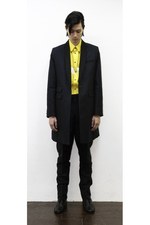 80年代の雰囲気をミックスしたエレガントスタイル-TOGA VIRILIS（トーガ ビリリース）2012年春夏｜写真12