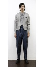 80年代の雰囲気をミックスしたエレガントスタイル-TOGA VIRILIS（トーガ ビリリース）2012年春夏｜写真18