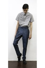 80年代の雰囲気をミックスしたエレガントスタイル-TOGA VIRILIS（トーガ ビリリース）2012年春夏｜写真19