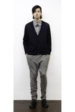 80年代の雰囲気をミックスしたエレガントスタイル-TOGA VIRILIS（トーガ ビリリース）2012年春夏｜写真20