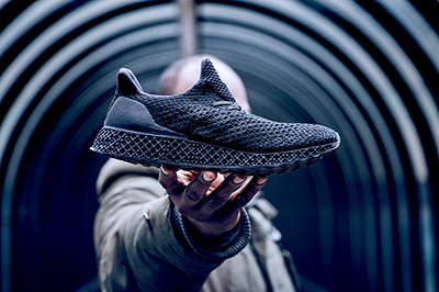 アディダス「3D ランナー」