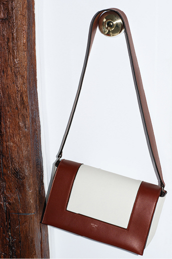 セリーヌの新作バッグ「フレーム」グラフィカルデザインに遊び心あふれるカラーリング | 写真