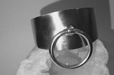 ヴェロニカ イズ「ヴェロニカ イズ」