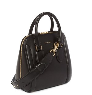 マックイーン(McQueen) ヒロイン｜写真3