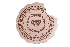 ダッフィー　東京ディズニーシー✕Q-potコラボ　チャーム＆トレイ ダッフィーと｢Q-pot.｣の夢の組み合わせ！東京ディズニーシー