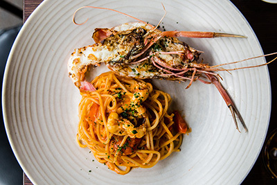 「フラテリパラディソ」