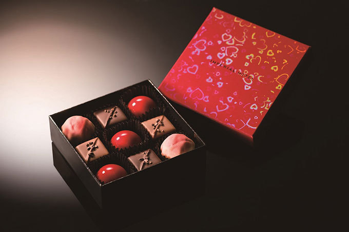 帝国ホテル 東京のバレンタイン、新作「ボンボン ショコラ」は南高梅を使用 | 写真