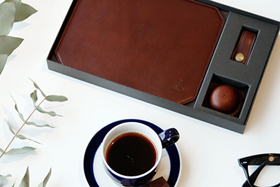 土屋鞄「チョコレザートBOX」