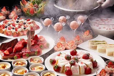 「苺のデザートビュッフェ」