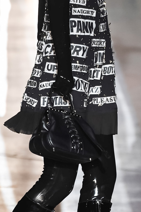 モスキーノ(MOSCHINO) 2018-19年秋冬ウィメンズ&メンズコレクション  - 写真14