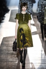 モスキーノ 2018-19年秋冬メンズコレクション - “見せる色気”と“隠す色気”｜写真57