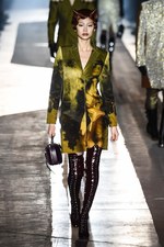 モスキーノ 2018-19年秋冬メンズコレクション - “見せる色気”と“隠す色気”｜写真81