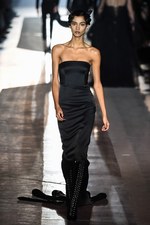 モスキーノ 2018-19年秋冬メンズコレクション - “見せる色気”と“隠す色気”｜写真104