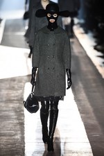 モスキーノ 2018-19年秋冬メンズコレクション - “見せる色気”と“隠す色気”｜写真35