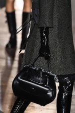 モスキーノ 2018-19年秋冬メンズコレクション - “見せる色気”と“隠す色気”｜写真36