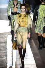 モスキーノ 2018-19年秋冬メンズコレクション - “見せる色気”と“隠す色気”｜写真90