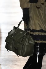 モスキーノ 2018-19年秋冬メンズコレクション - “見せる色気”と“隠す色気”｜写真74