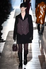 モスキーノ 2018-19年秋冬メンズコレクション - “見せる色気”と“隠す色気”｜写真63