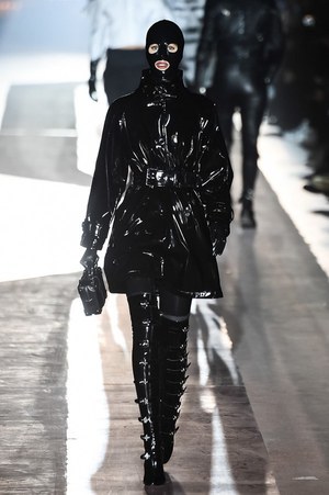 モスキーノ(MOSCHINO) 2018-19年秋冬ウィメンズ&メンズコレクション  - 写真22