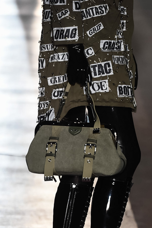 モスキーノ(MOSCHINO) 2018-19年秋冬ウィメンズ&メンズコレクション  - 写真55