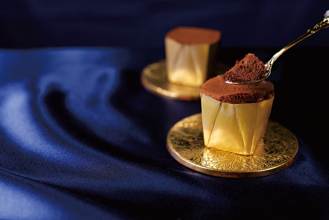 銀のぶどうのバレンタイン - 炭火焙煎カカオのショコラ×シャンパンゼリー、焼き蒸したショコラデザート | 写真