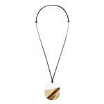 エルメス祇園店でアクセサリーが主役のイベント - 水牛の角に鮮やかな色を重ねた日本限定ペンダント｜写真17