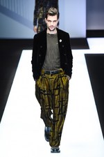 エンポリオ アルマーニ 2017-18年秋冬メンズコレクション - 現代男性を多角的に紐解く｜写真84