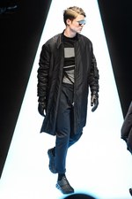 エンポリオ アルマーニ 2017-18年秋冬メンズコレクション - 現代男性を多角的に紐解く｜写真94