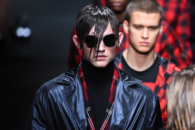 ヴェルサーチ 2017-18年秋冬メンズコレクション - 無数のインスピレーションから上質を創る