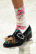 プラダ 2017-18年秋冬メンズコレクション - アートで昇華する70年代のカジュアルスタイル｜写真102