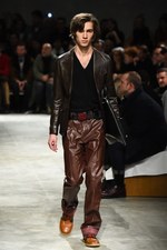 プラダ 2017-18年秋冬メンズコレクション - アートで昇華する70年代のカジュアルスタイル｜写真11