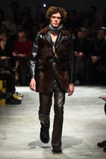 プラダ 2017-18年秋冬メンズコレクション - アートで昇華する70年代のカジュアルスタイル｜写真18