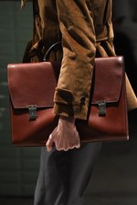 プラダ 2017-18年秋冬メンズコレクション - アートで昇華する70年代のカジュアルスタイル｜写真23